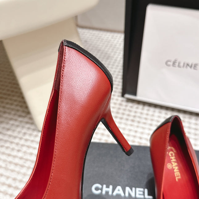 CHANEL 26S HIGH HEELS IN RED LAMBSKIN WITH BLACK CHEVRON-QUILTED TOE