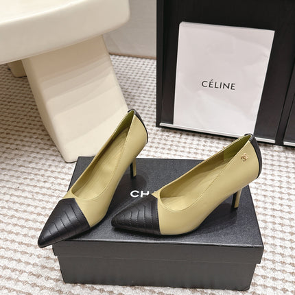 CHANEL 26S HIGH HEELS IN CREAM BEIGE LAMBSKIN WITH BLACK CHEVRON-QUILTED TOE