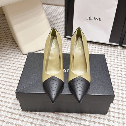CHANEL 26S HIGH HEELS IN CREAM BEIGE LAMBSKIN WITH BLACK CHEVRON-QUILTED TOE