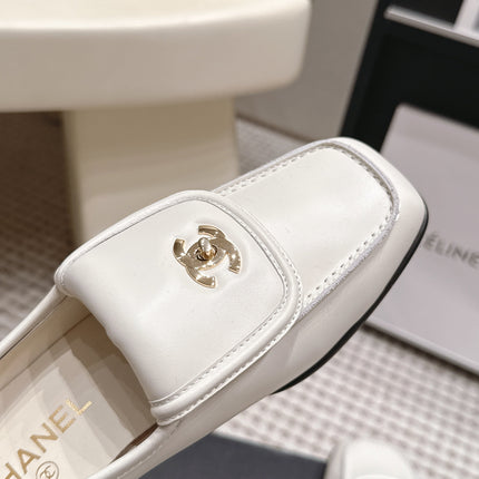 CHANEL 26S LOAFERS IN WHITE CALFSKIN WITH GOLD-TONE CC LOGO