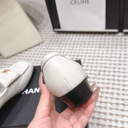 CHANEL 26S LOAFERS IN WHITE CALFSKIN WITH GOLD-TONE CC LOGO