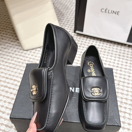CHANEL 26S LOAFERS IN BLACK CALFSKIN WITH GOLD-TONE CC LOGO