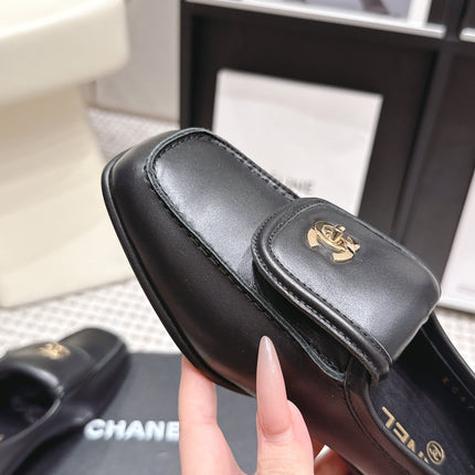CHANEL 26S LOAFERS IN BLACK CALFSKIN WITH GOLD-TONE CC LOGO