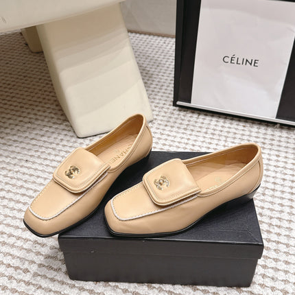 CHANEL 26S LOAFERS IN BEIGE CALFSKIN WITH GOLD-TONE CC LOGO