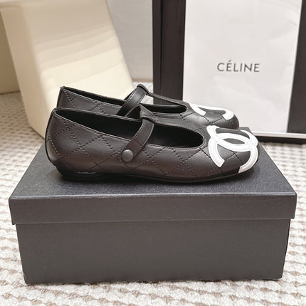 CHANEL 26S MARY JANE FLATS IN BLACK LAMBSKIN WITH WHITE CC LOGO
