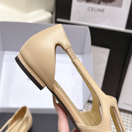 CHANEL 26S ROUND TOE MARY JANE FLATS IN OFF BEIGE CUTOUT CALFSKIN WITH BLACK PATENT TOE