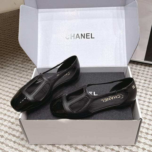 CHANEL 26S ROUND TOE MARY JANE FLATS IN BLACK CUTOUT CALFSKIN