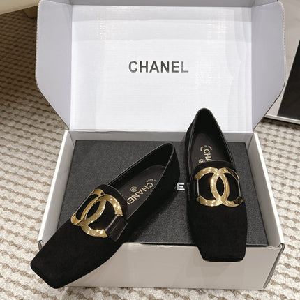 CHANEL 26S SQUARE TOE FLATS IN BLACK SUEDE WITH GOLD TONE CC LOGO