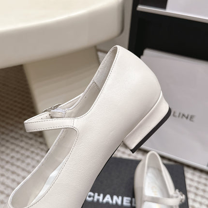 CHANEL 26S SQUARE TOE MARY JANE FLATS IN OFF WHITE CALFSKIN