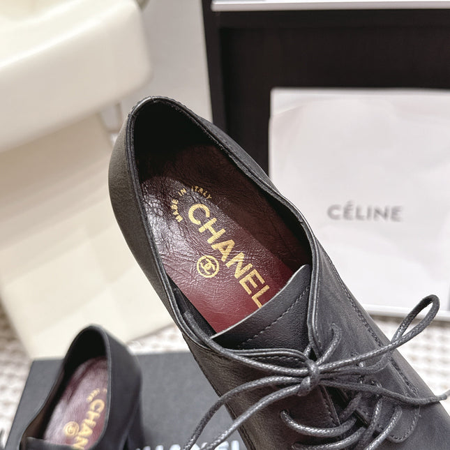 CHANEL 26S LACE-UP OXFORD HEELS IN BLACK CALFSKIN WITH GOLD TOE CAP