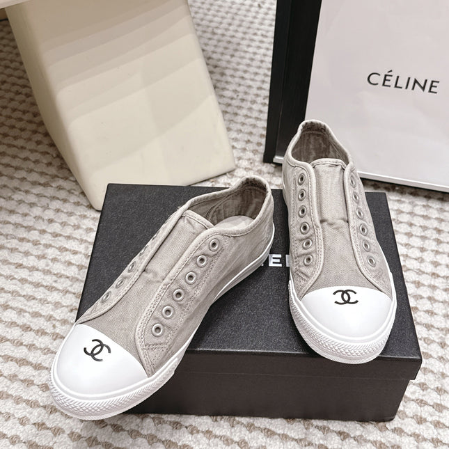 CHANEL 26S SNEAKERS IN LIGHT GREY CANVAS
