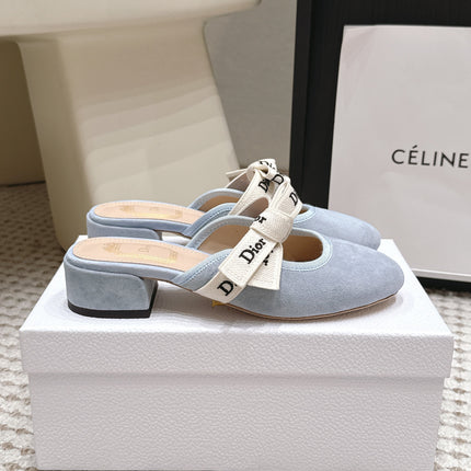DIOR 26S CLOSED-TOE LOW-HEEL MULE IN LIGHT BLUE SUEDE WITH BOW