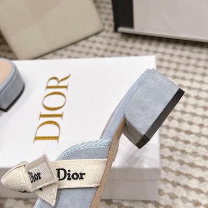 DIOR 26S CLOSED-TOE LOW-HEEL MULE IN LIGHT BLUE SUEDE WITH BOW