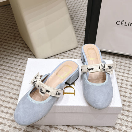DIOR 26S CLOSED-TOE LOW-HEEL MULE IN LIGHT BLUE SUEDE WITH BOW