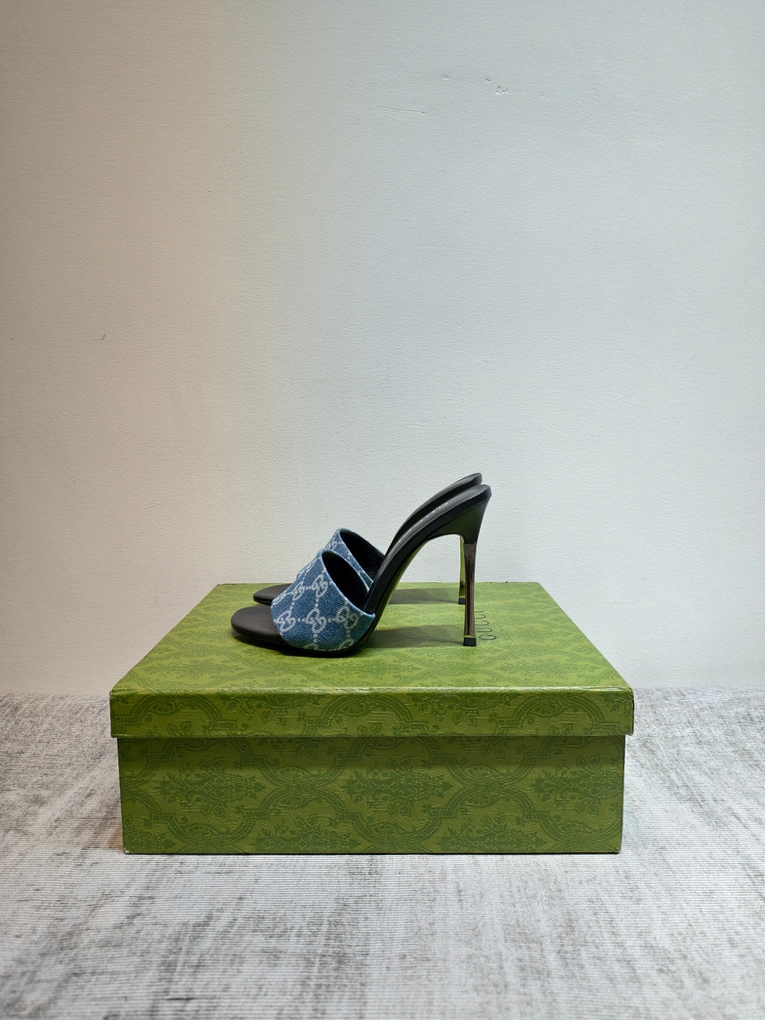 GUCCI 26S MULE SANDALS 110MM IN BLUE GG DENIM