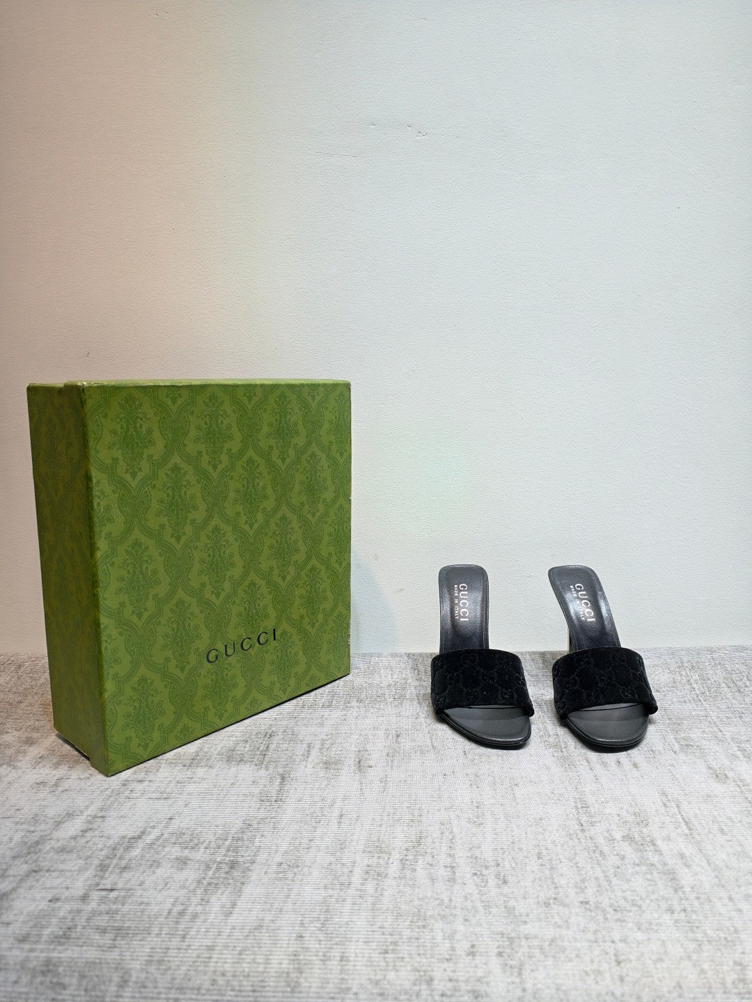 GUCCI 26S MULE SANDALS 110MM IN BLACK VELVET GG EMBOSSED