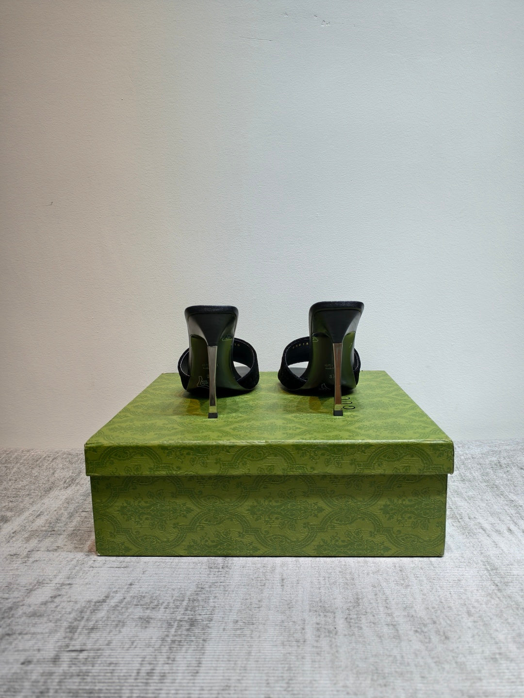 GUCCI 26S MULE SANDALS 110MM IN BLACK VELVET GG EMBOSSED