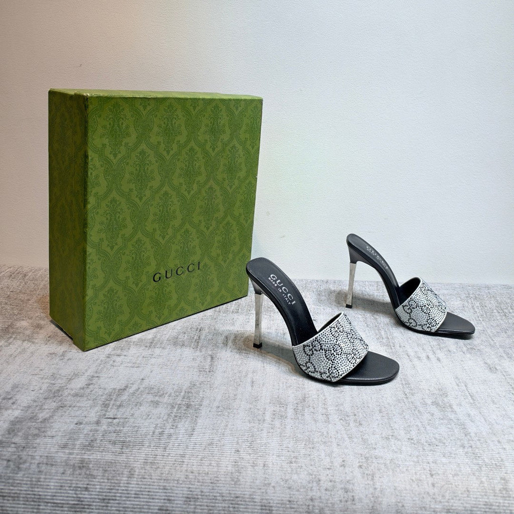 GUCCI 26S MULE SANDALS 110MM IN SILVER SATIN CRYSTAL GG