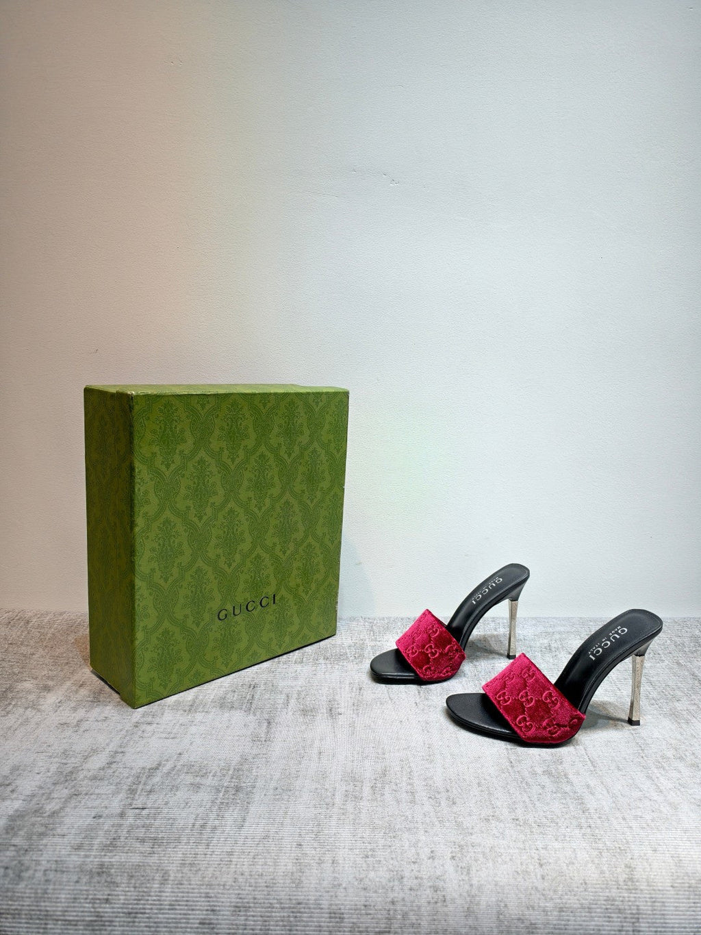 GUCCI 26S MULE SANDALS 110MM IN DARK RED VELVET GG EMBOSSED