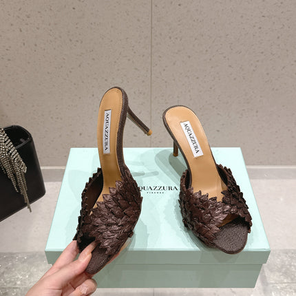 AQUAZZURA 26S HEELED MULES 80 MM IN DARK BROWN WOVEN RAFFIA