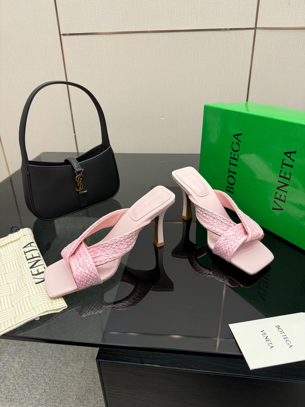 BOTTEGA VENETA 26S HEELED SANDALS 95 MM IN LIGHT PINK CALFSKIN AND RAFFIA
