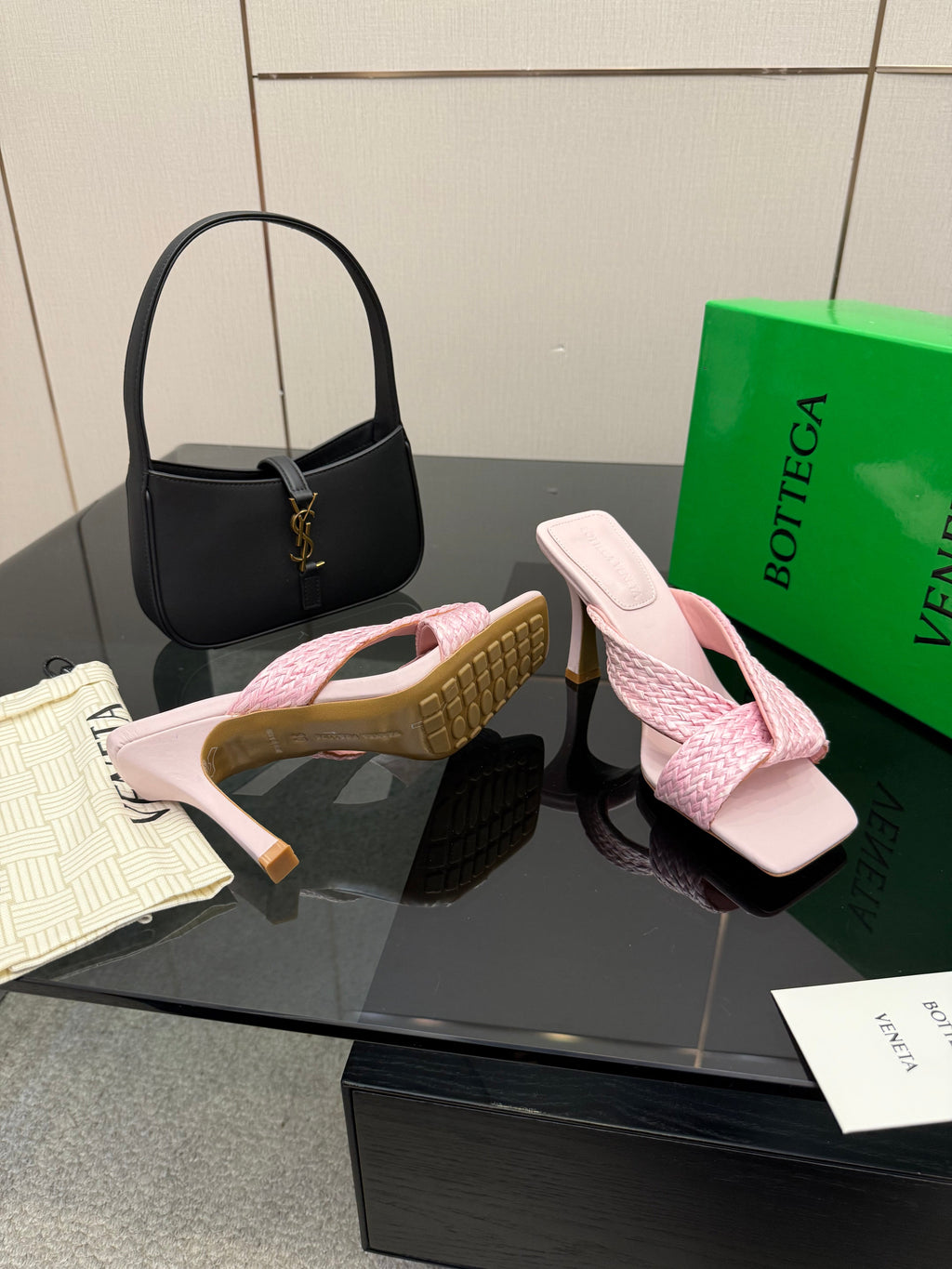 BOTTEGA VENETA 26S HEELED SANDALS 95 MM IN LIGHT PINK CALFSKIN AND RAFFIA