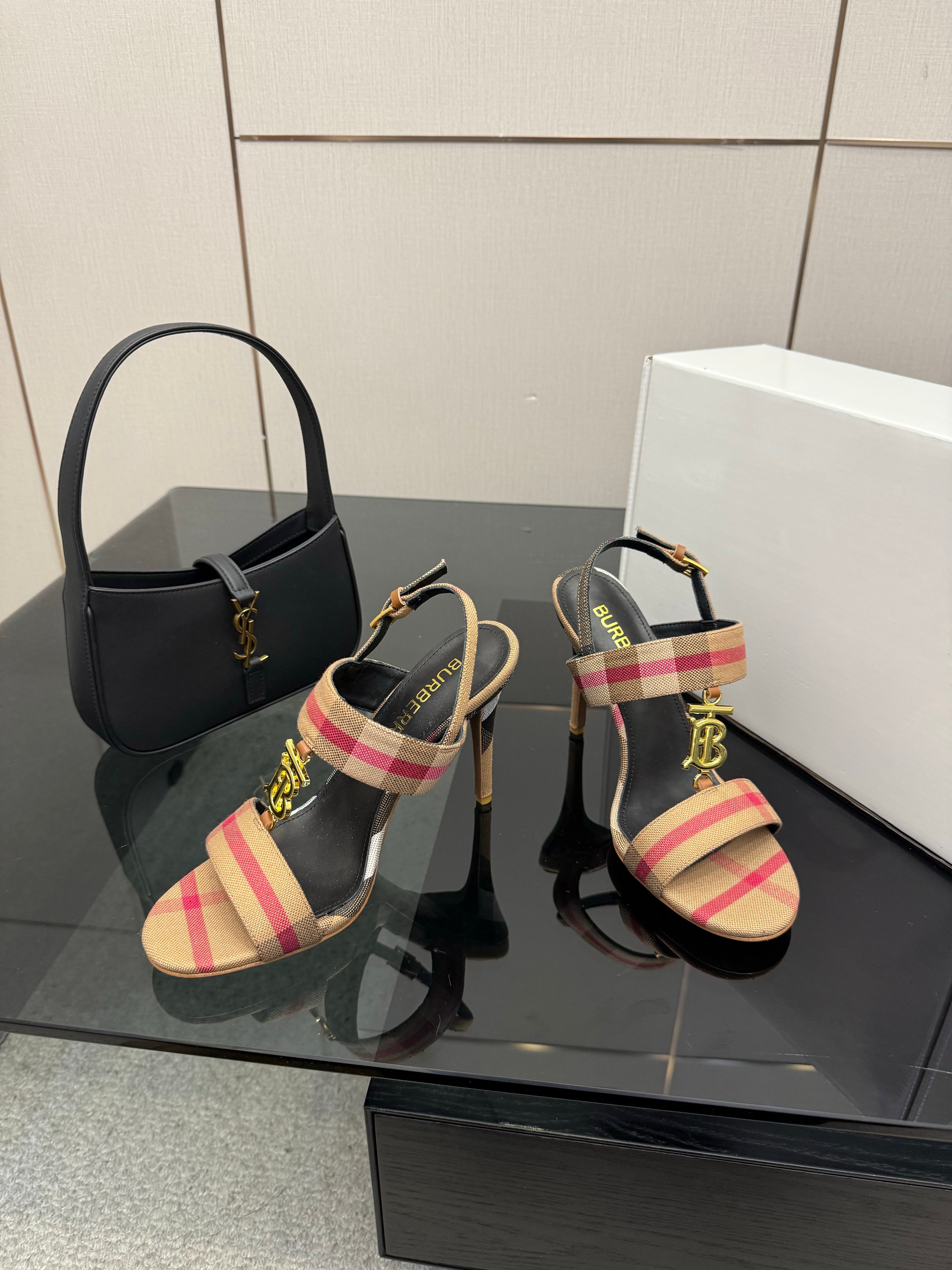 BURBERRY 26S HIGH-HEELED SANDALS 100 MM IN LIGHT BROWN STRIPES FABRIC