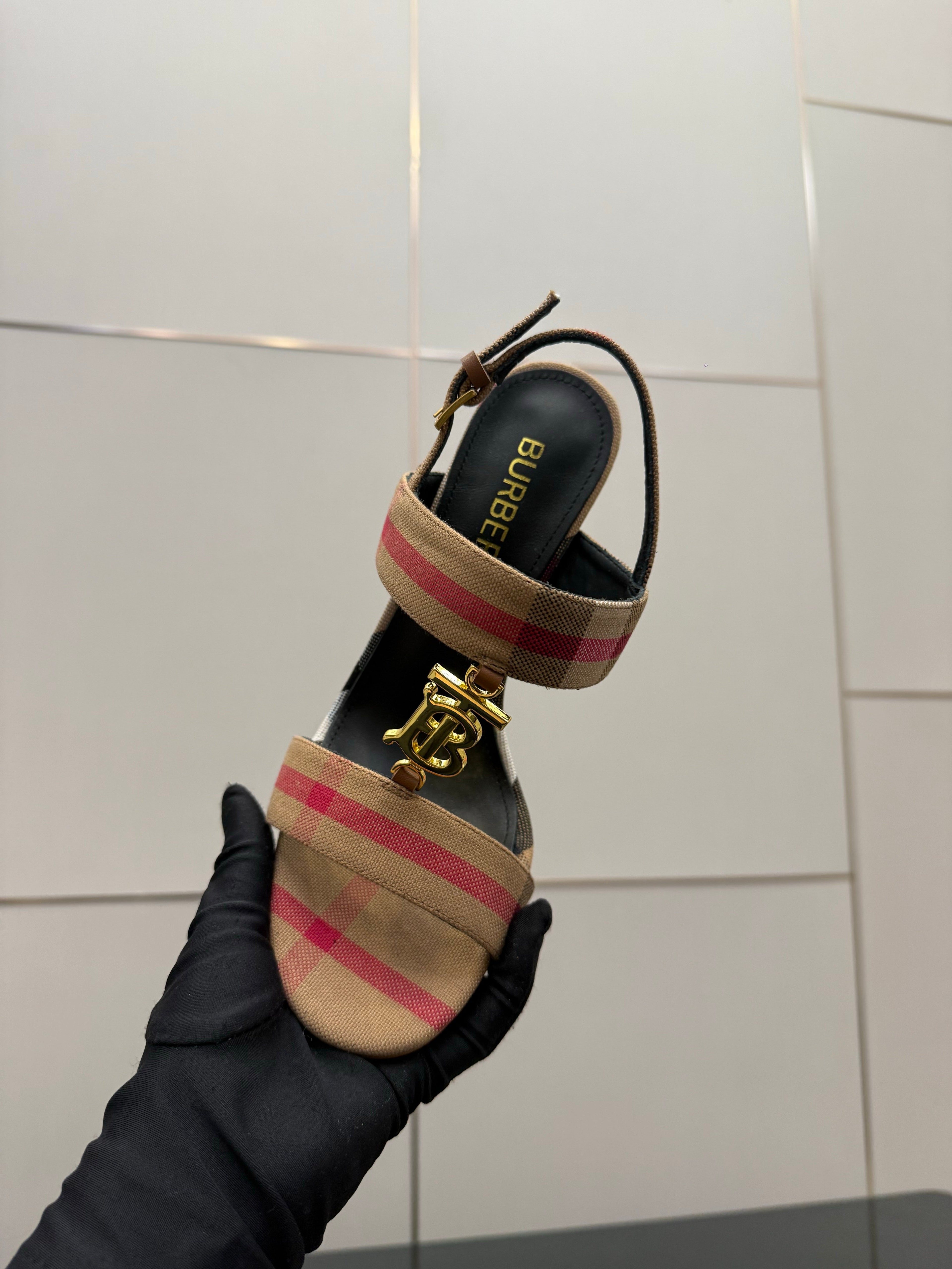 BURBERRY 26S HIGH-HEELED SANDALS 100 MM IN LIGHT BROWN STRIPES FABRIC