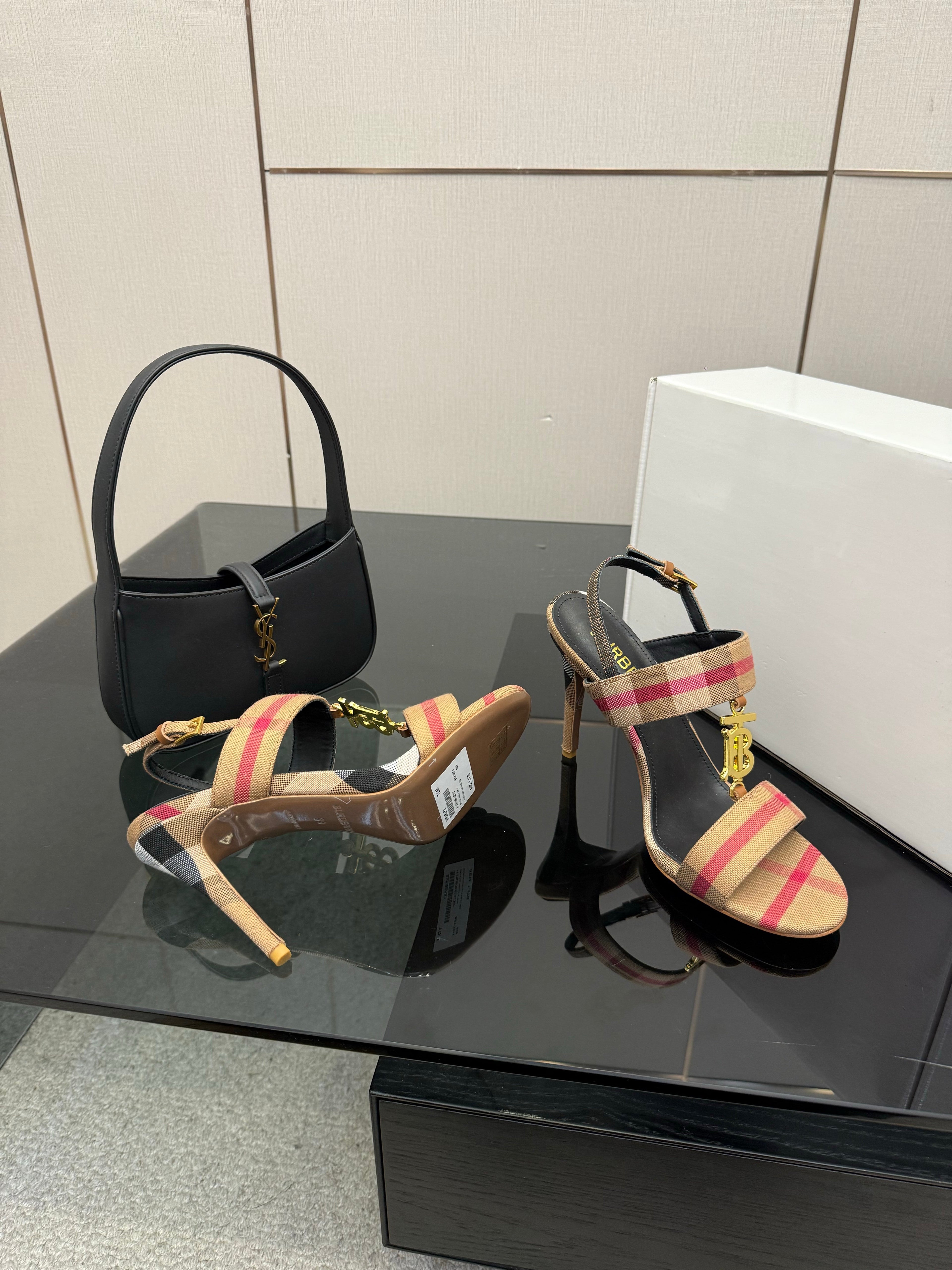 BURBERRY 26S HIGH-HEELED SANDALS 100 MM IN LIGHT BROWN STRIPES FABRIC