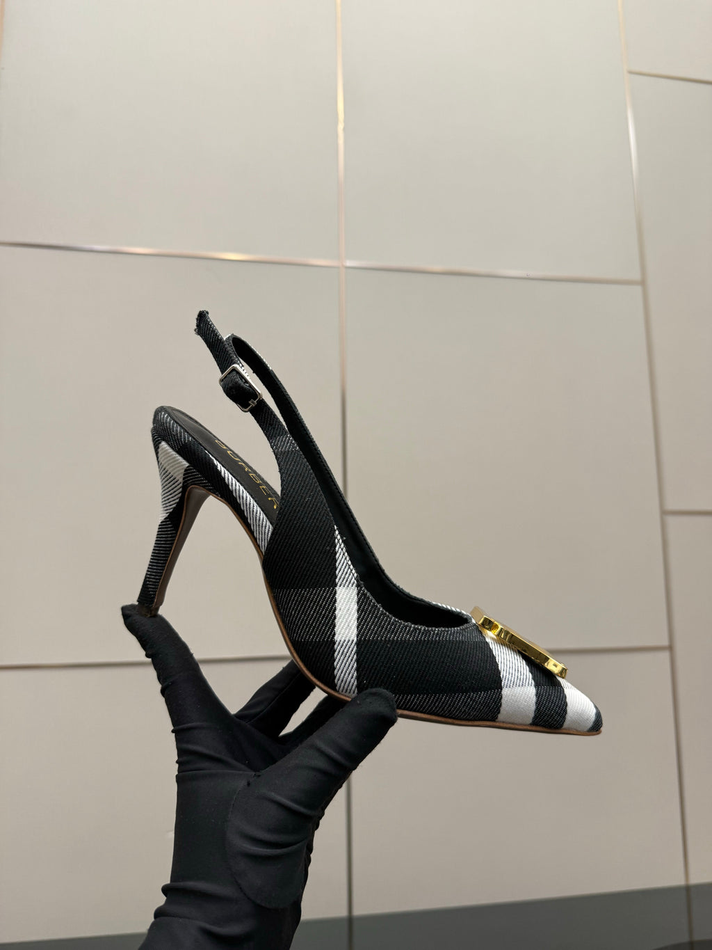 BURBERRY 26S SLINGBACK HEELS 85 MM IN STRIPED COLOR COORDINATION FABRIC WITH GOLD HARDWARE STYLE 6