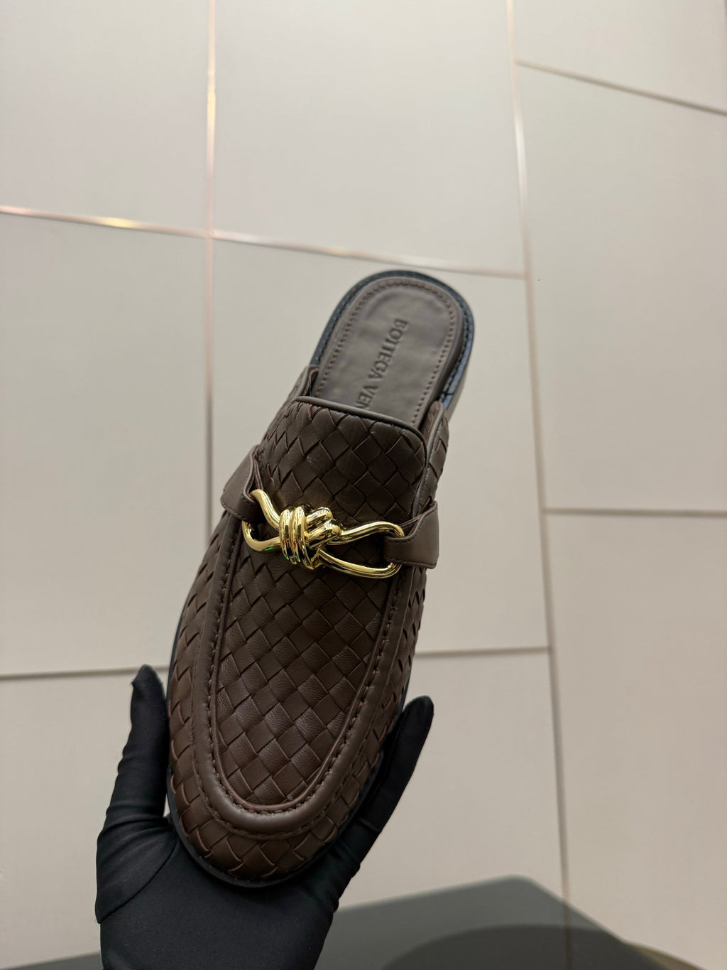 BOTTEGA VENETA 26S BACKLESS LOAFERS IN BROWN TECHNICAL WOVEN CALFSKIN