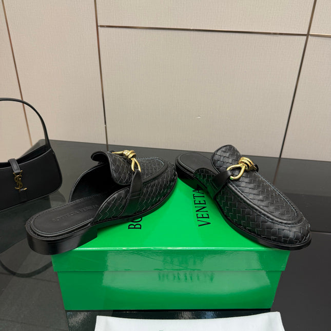 BOTTEGA VENETA 26S BACKLESS LOAFERS IN BLACK TECHNICAL WOVEN CALFSKIN