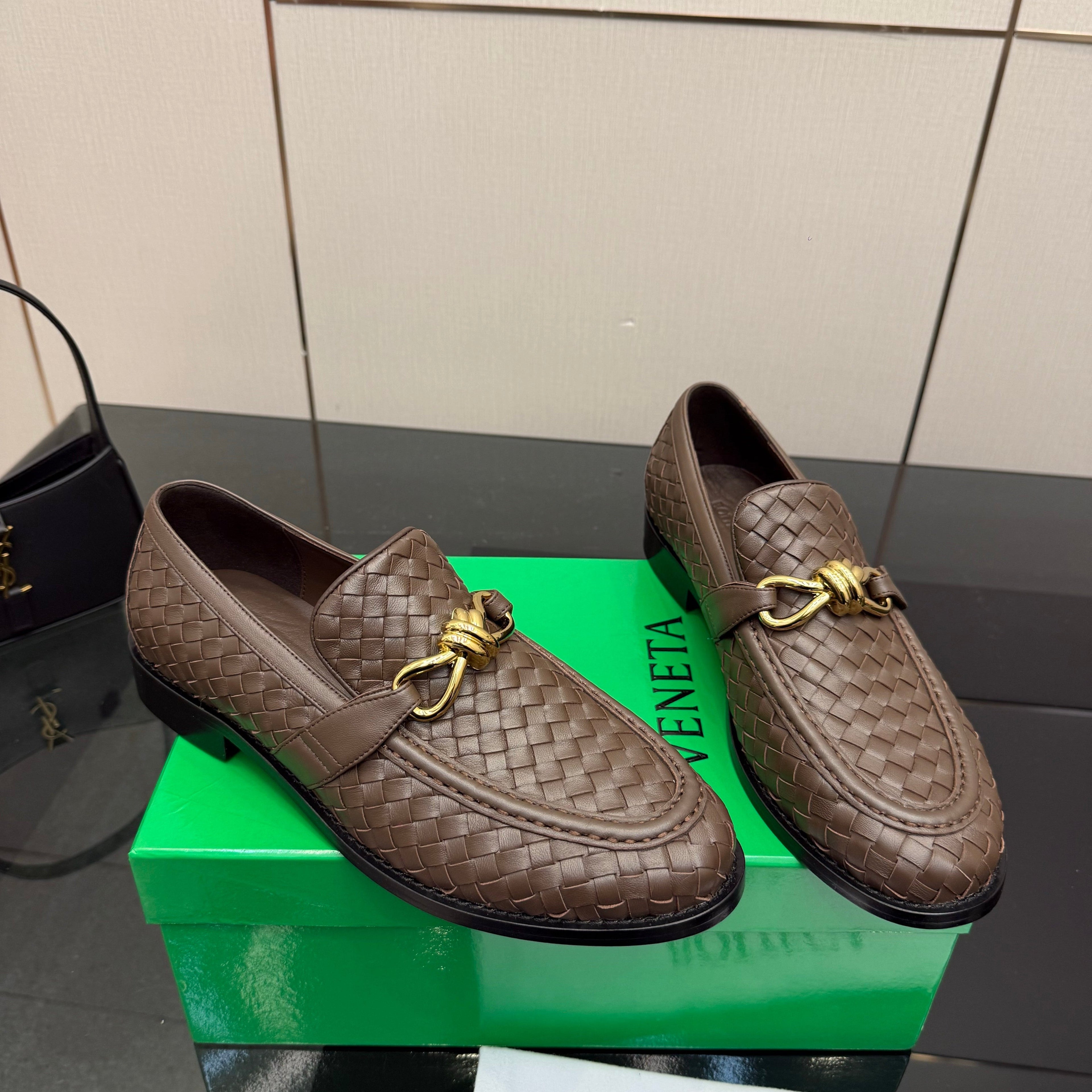 BOTTEGA VENETA 26S LOAFERS IN BROWN TECHNICAL WOVEN CALFSKIN STYLE 3