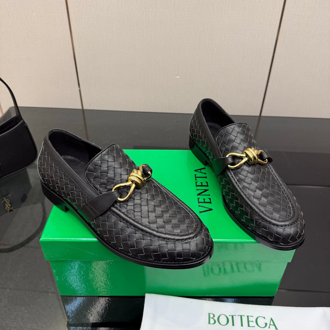 BOTTEGA VENETA 26S LOAFERS IN BLACK TECHNICAL WOVEN CALFSKIN STYLE 4