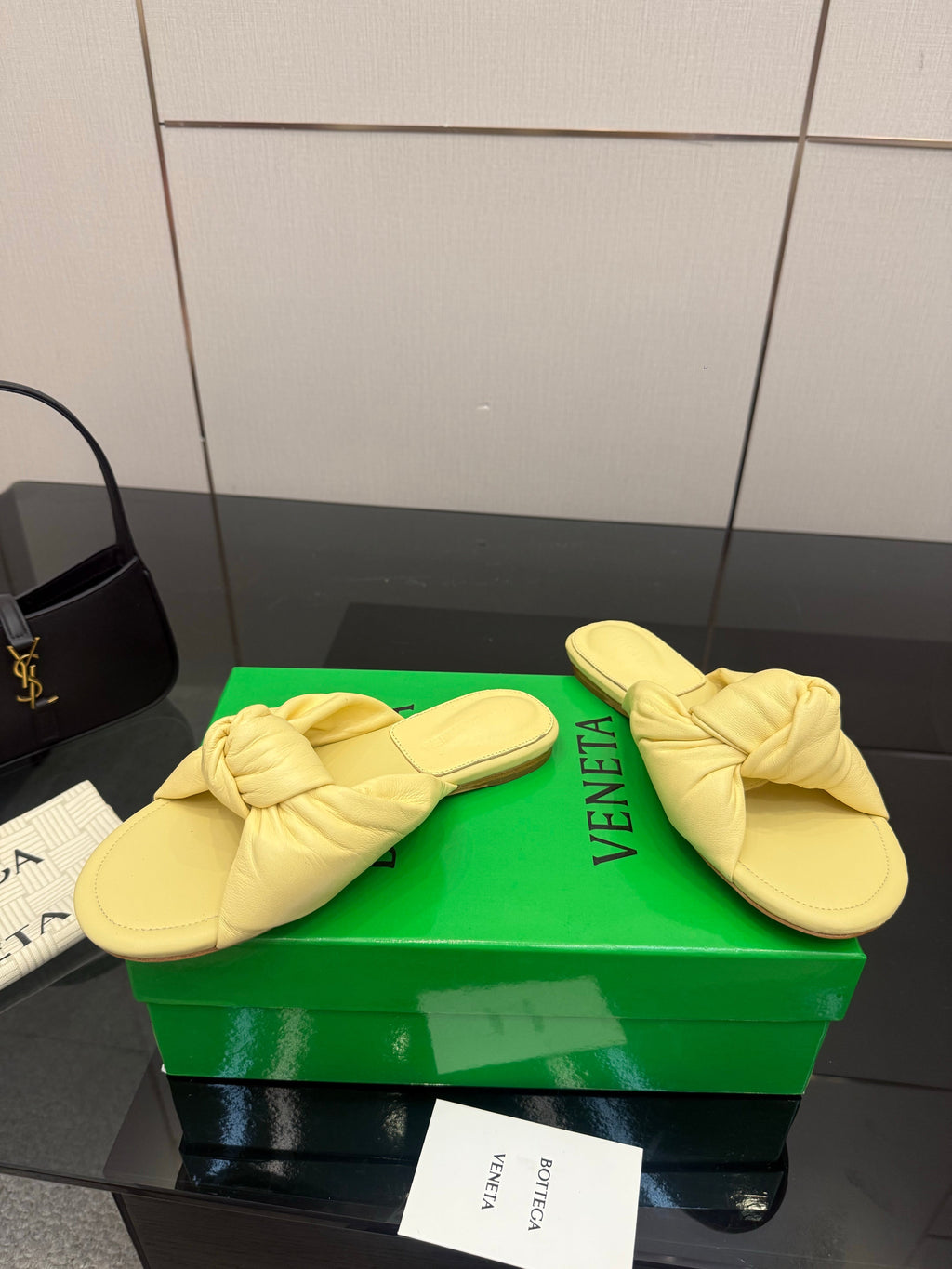 BOTTEGA VENETA 26S SLIDE SANDALS IN YELLOW LAMBSKIN