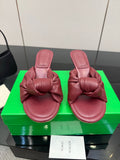 BOTTEGA VENETA 26S KNOT-STRAP HIGH-HEEL SANDALS IN DARK RED LAMBSKIN