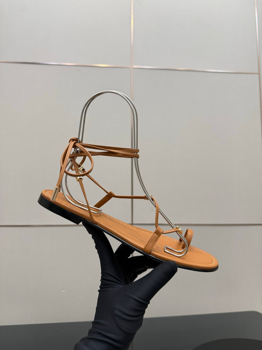 CELINE 26S TRIOMPHE LACE UP FLAT SANDALS IN TAN BROWN CALFSKIN