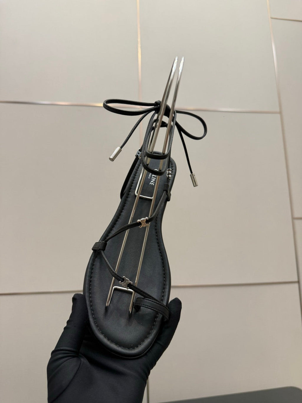 CELINE 26S TRIOMPHE LACE UP FLAT SANDALS IN BLACK CALFSKIN