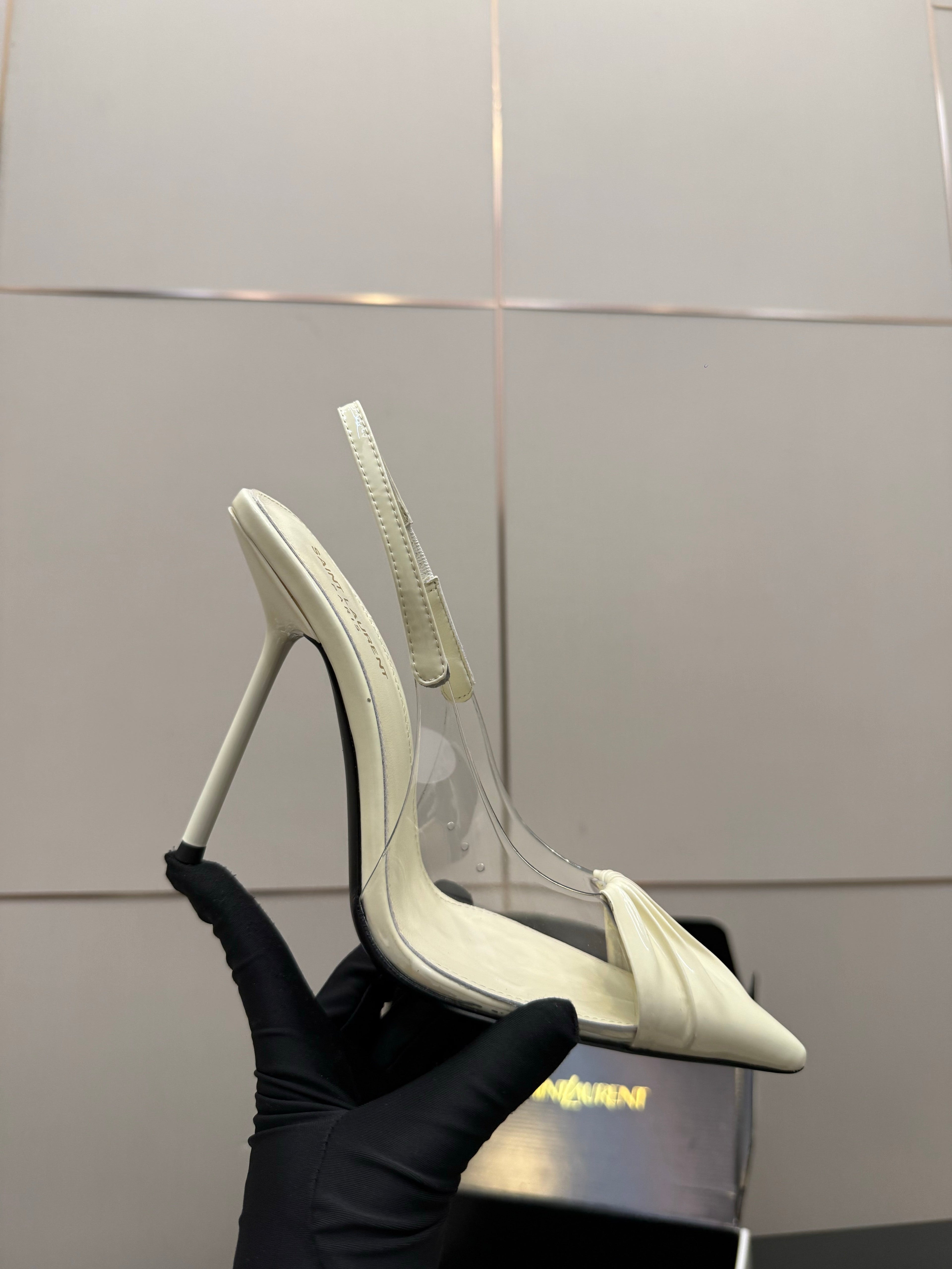 YSL 26S PLEATED SLINGBACK HEELS 105 MM IN CREAM WHITE GLOSSY CALFSKIN AND PVC