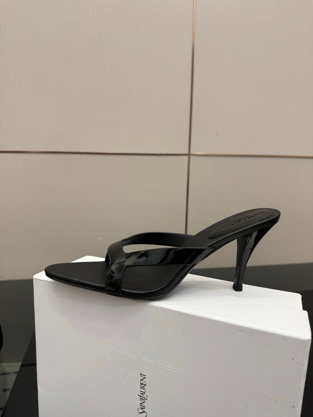 YSL 26S POINTED-TOE SANDALS 90 MM IN BLACK CALFSKIN