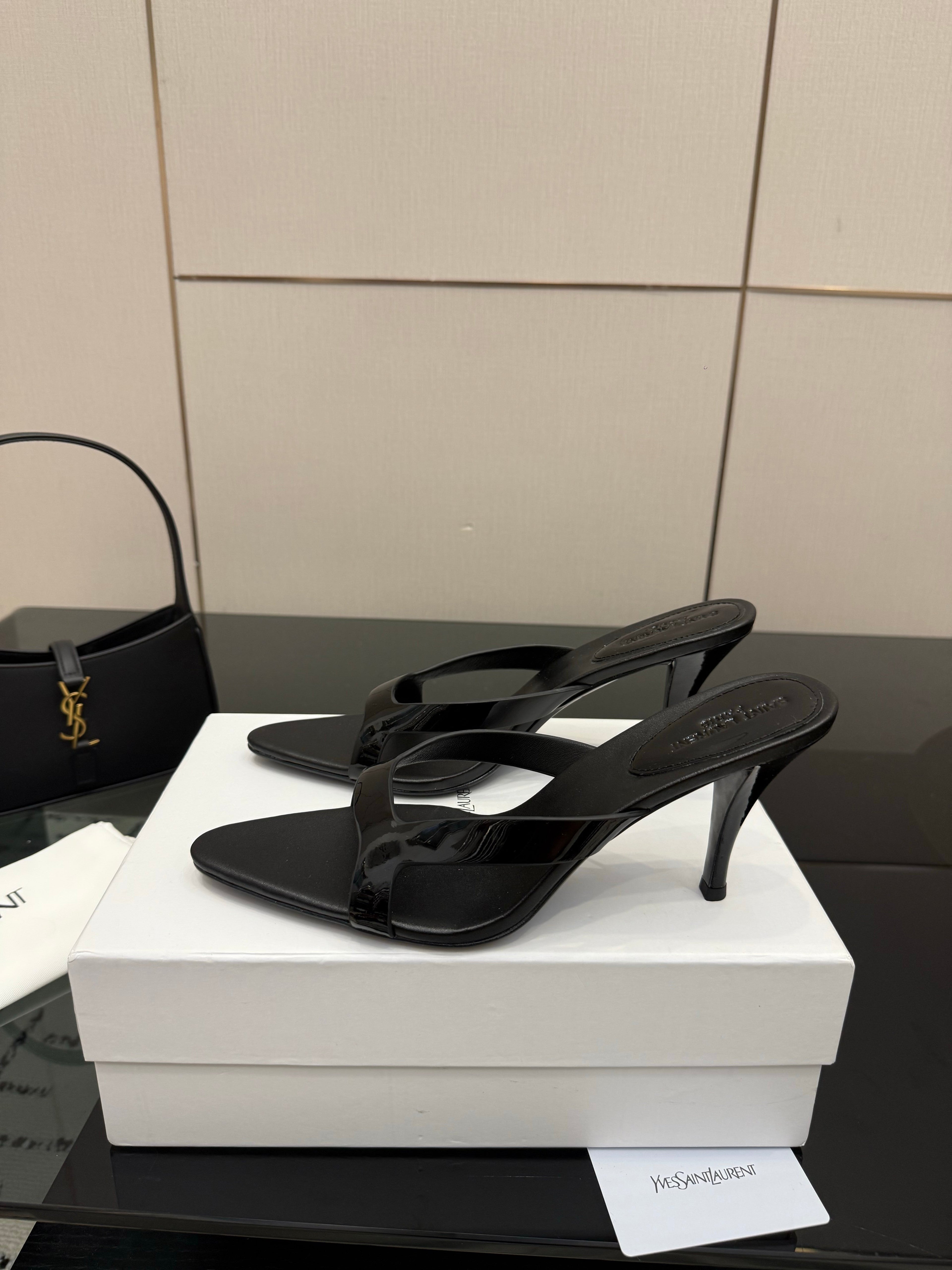 YSL 26S POINTED-TOE SANDALS 90 MM IN BLACK CALFSKIN