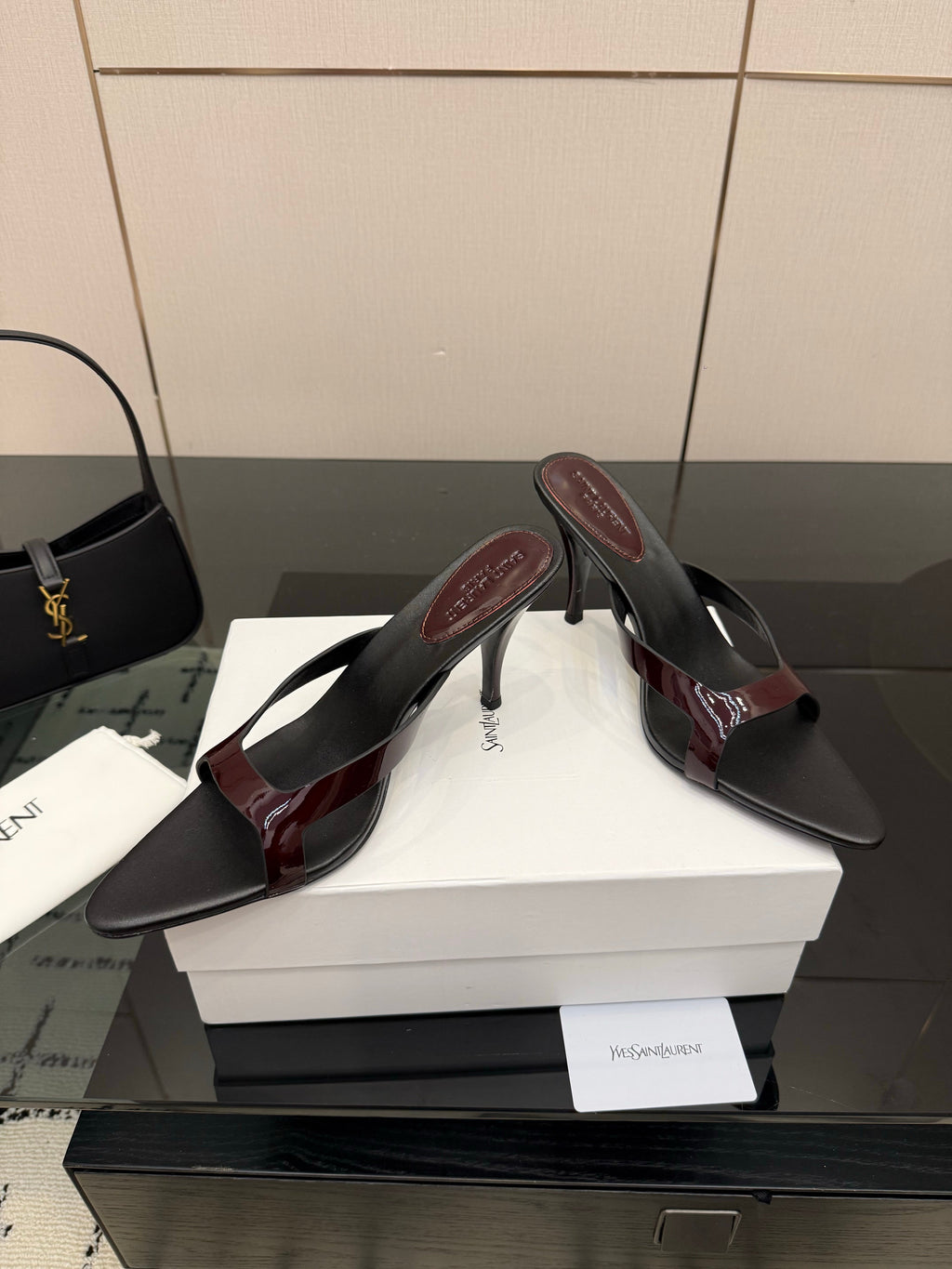 YSL 26S POINTED-TOE SANDALS 90 MM IN DARK RED AND BLACK CALFSKIN