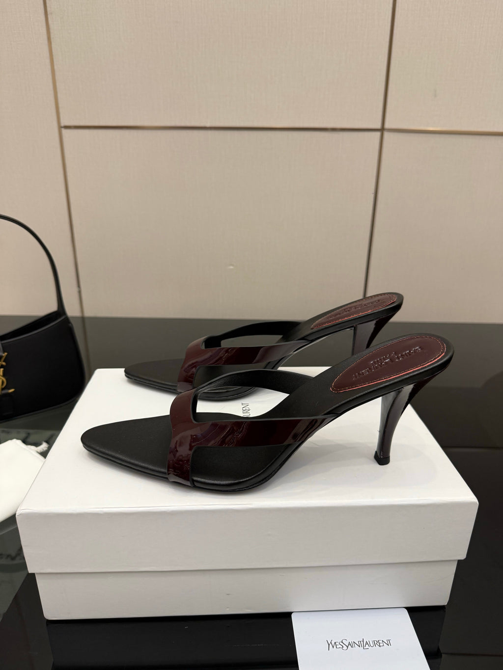 YSL 26S POINTED-TOE SANDALS 90 MM IN DARK RED AND BLACK CALFSKIN