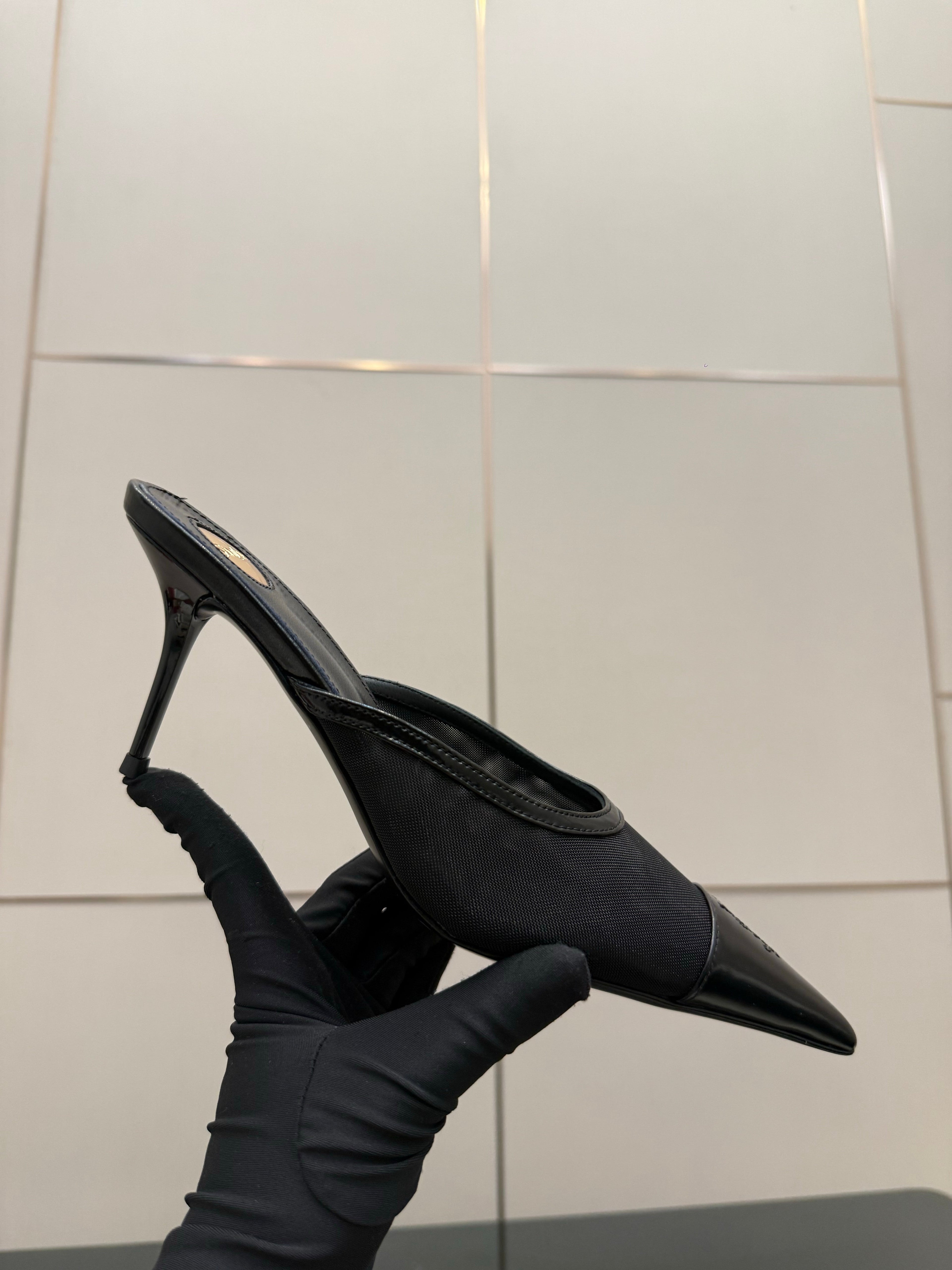 YSL 26S HIGH-HEEL MULES IN BLACK CALFSKIN AND MESH FABRIC