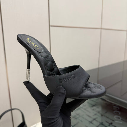 GUCCI 26S CRYSTAL-HEEL SANDALS 100 MM IN BLACK SATIN