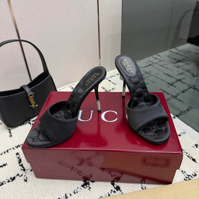 GUCCI 26S CRYSTAL-HEEL SANDALS 100 MM IN BLACK SATIN