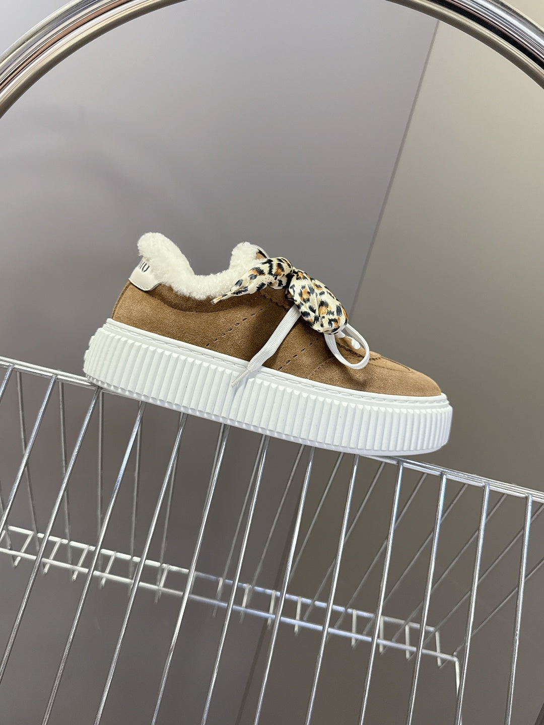 MIUMIU 25S SNEAKERS 45MM IN EARTH BROWN SUEDE WITH LEOPARD-PRINT LACES SHEARLING