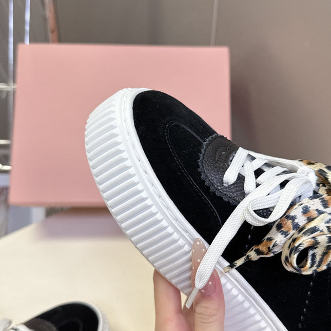 MIUMIU 25S SNEAKERS 45MM IN BLACK SUEDE WITH LEOPARD-PRINT LACES SHEARLING