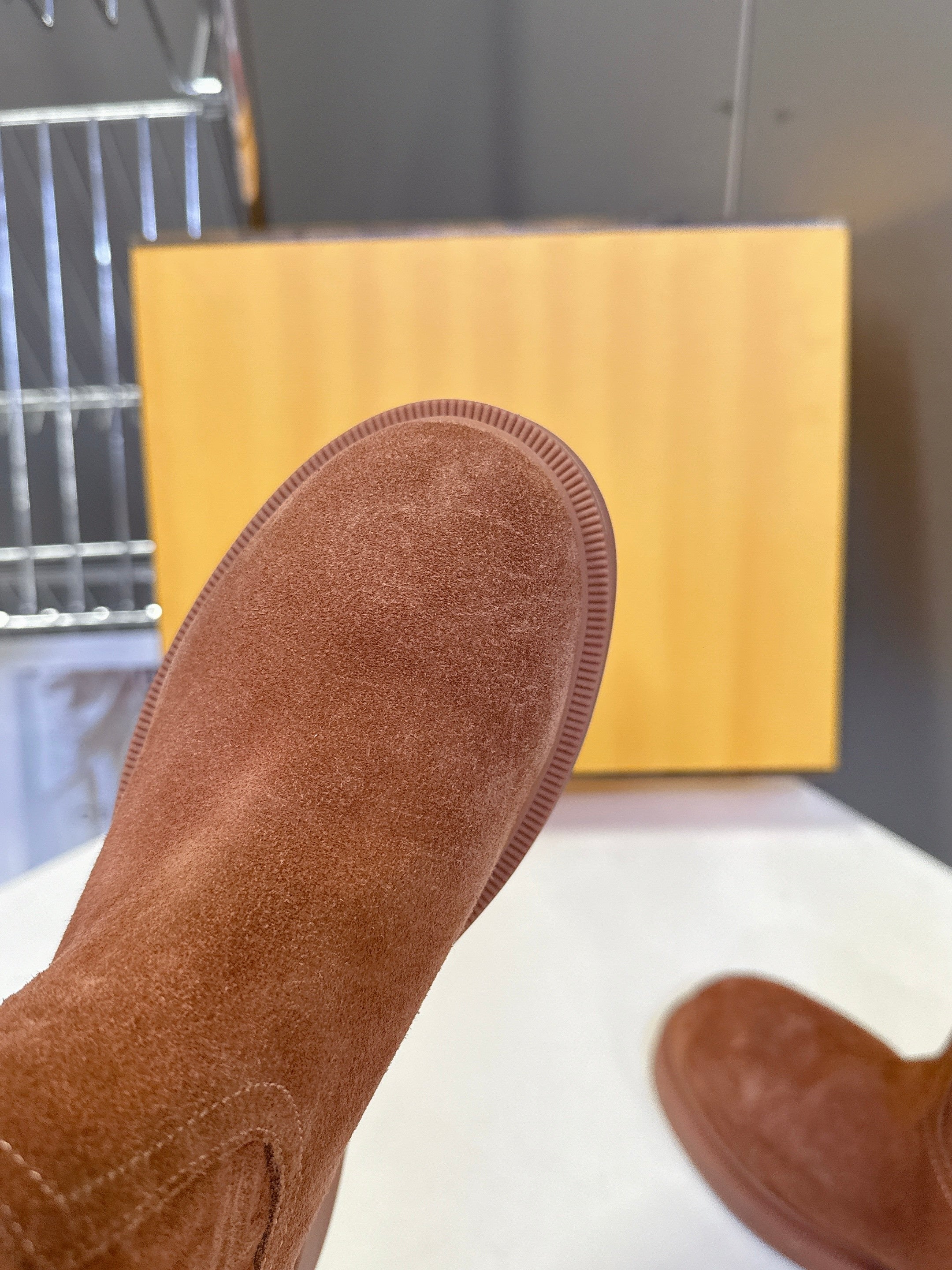 FENDI 25S BOOTS IN BROWN SUEDE