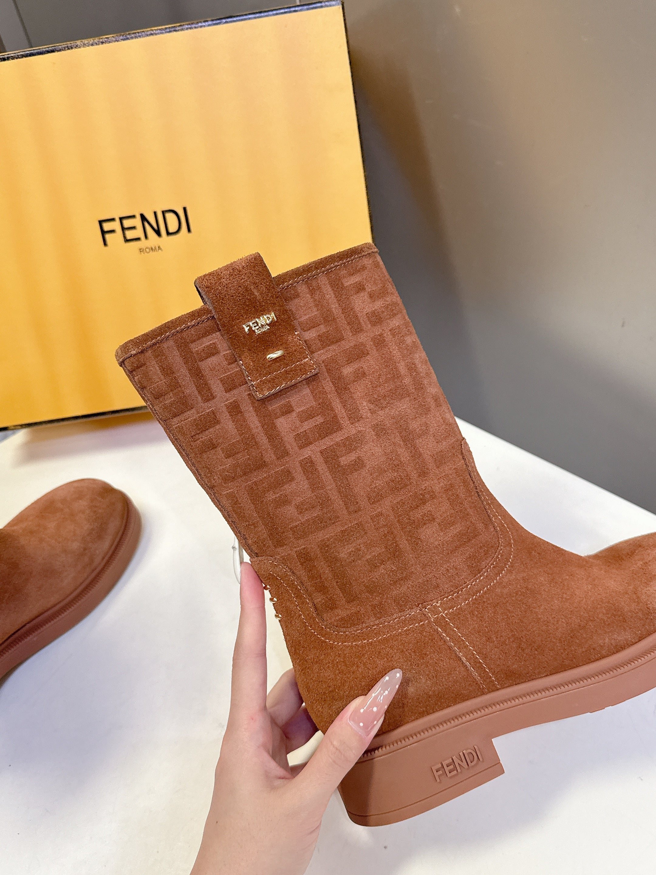 FENDI 25S BOOTS IN BROWN SUEDE